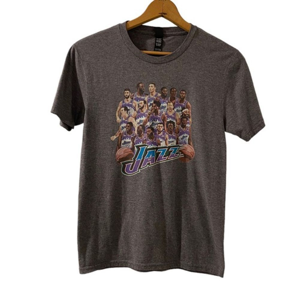 Utah Jazz T-Shirt District Brand Mens XS Gray Graphic Print Short Sleeve Top